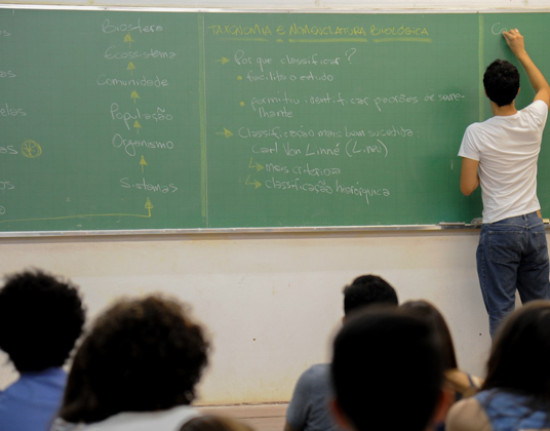 Prefeitura de Teresina promove 710 professores e pedagogos municipais