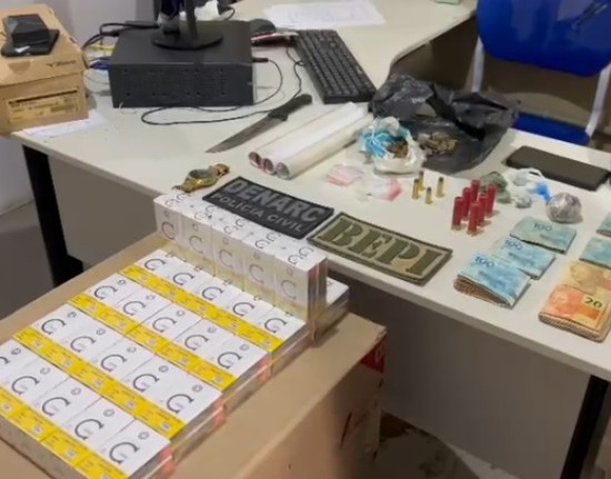 Polícia apreende carga ilegal de cigarros e munições em operação no Sul do Piauí