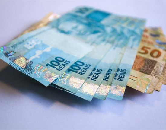 Mercado eleva previsão de expansão da economia para 2,18% em 2025