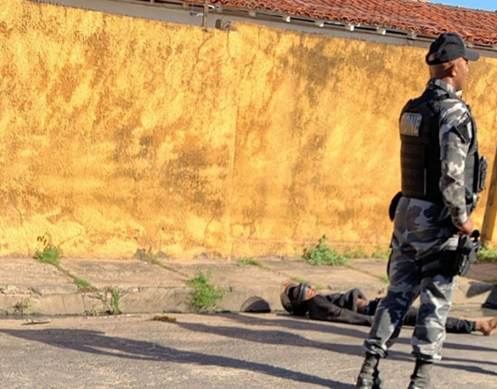 Dupla é baleada durante tentativa de execução em restaurante de Teresina