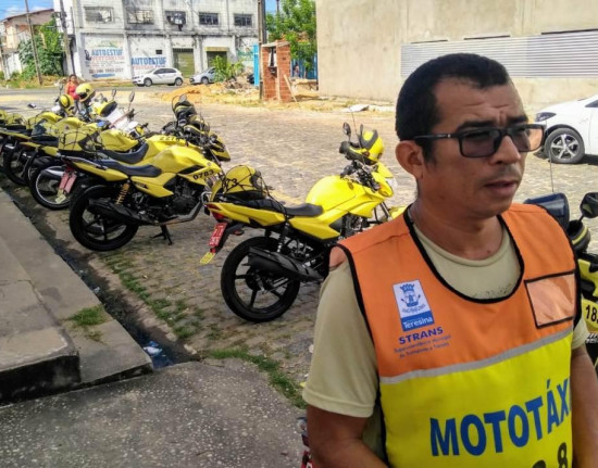 STRANS amplia prazo para renovação do alvará de mototaxistas em Teresina