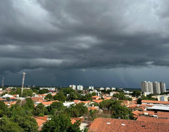 Instituto Nacional de Meteorologia emite alerta vermelho de chuva para todo o Piauí