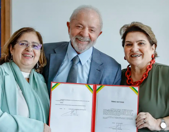 Lula empossa Márcia Lopes no Ministério das Mulheres