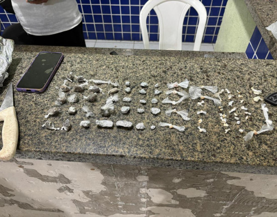 Dupla é presa por tráfico em imóvel já conhecido da polícia em Parnaíba