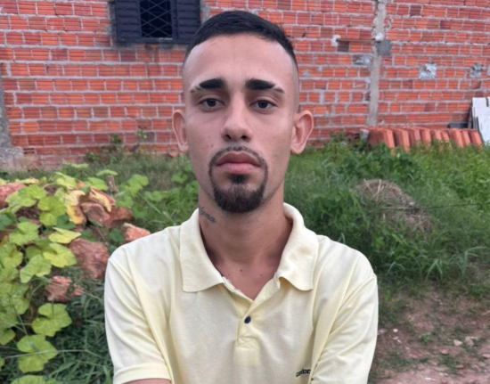 Jovem é chamado para fora de casa e executado a tiros na zona Leste