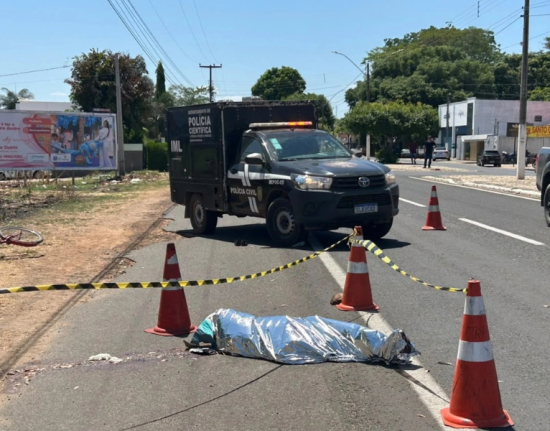 Idoso de bicicleta morre após ser atingido por carro em Floriano