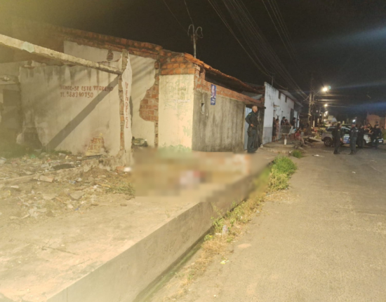 Homem é assassinado a tiros por suspeitos em motocicleta na zona Norte de Teresina