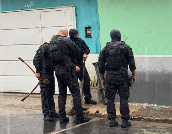 Operação cumpre 26 mandados e prende dois suspeitos na zona Sul de Teresina