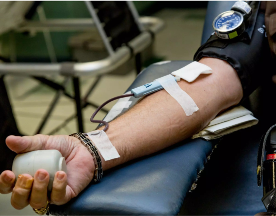 Doadores regulares poderão continuar doando sangue após os 70 anos