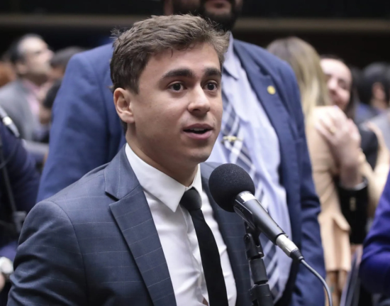 Em áudio, Nikolas pede ajuda de Vorcaro para liberação de ativo; ouça