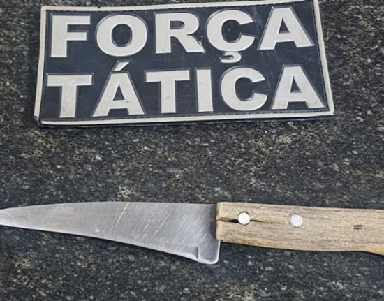 Homem é detido após atacar padrasto com faca em Campo Maior