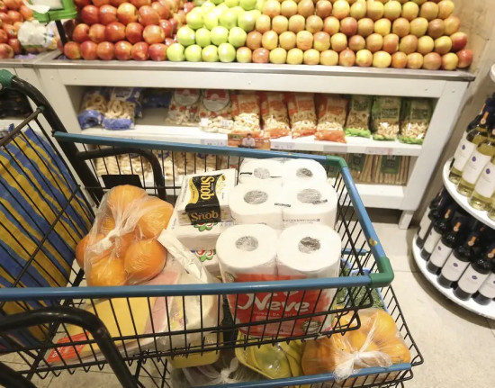 Preços de alimentos caem e prévia da inflação de junho fica em 0,26%