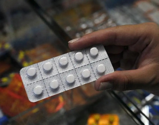 Possível reação do Brasil a tarifaço pode afetar preços de remédios