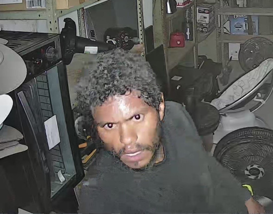 Homem é morto a facadas e tem mão decepada no Centro de Teresina