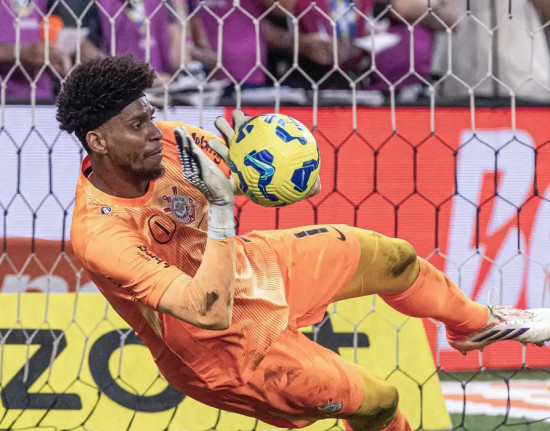 Corinthians e Vasco avançam nos pênaltis e decidem a Copa do Brasil