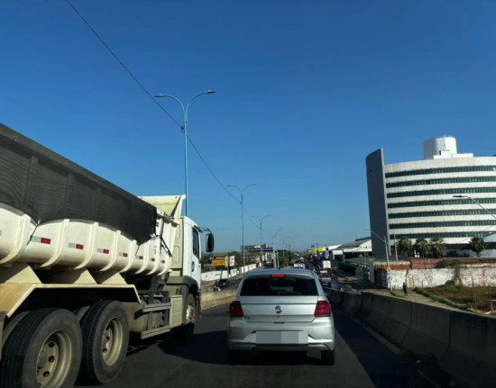 Risco estrutural pode levar à interdição do viaduto da Avenida Miguel Rosa, em Teresina
