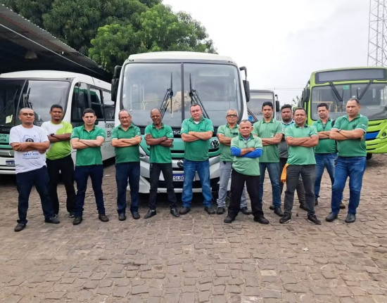 Greve paralisa ônibus e afeta Transporte Eficiente na Zona Sudeste de Teresina