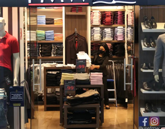 Entenda os direitos do consumidor para trocas de presentes de Natal