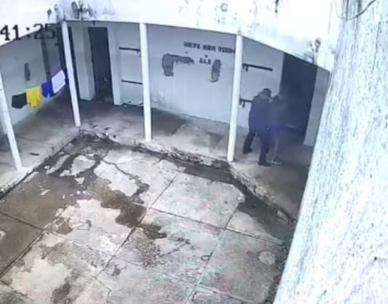 Adolescente ataca funcionário da SASC e tenta fuga em Teresina