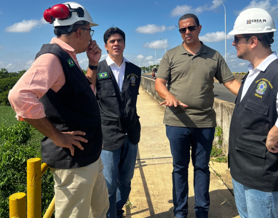 CREA-PI aponta necessidade de reparos na passarela da Ponte do Mocambinho