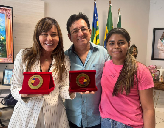 Esperantina conquista Selo Ouro e reforça avanço na alfabetização