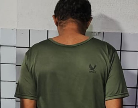 Homem com antecedentes é preso por tráfico de drogas na zona Norte
