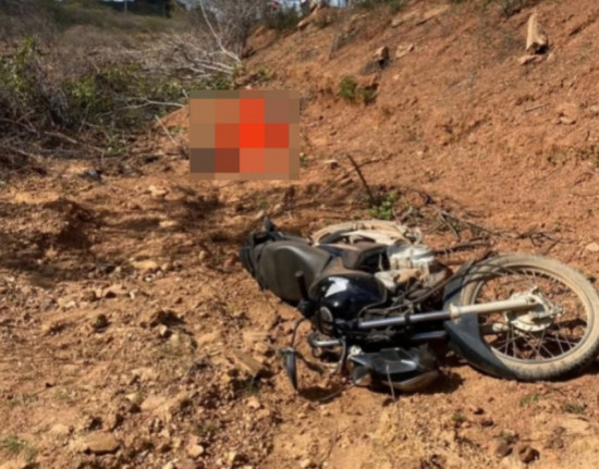 Idoso morre após perder controle de moto e bater a cabeça em pedra no Sul do Piauí