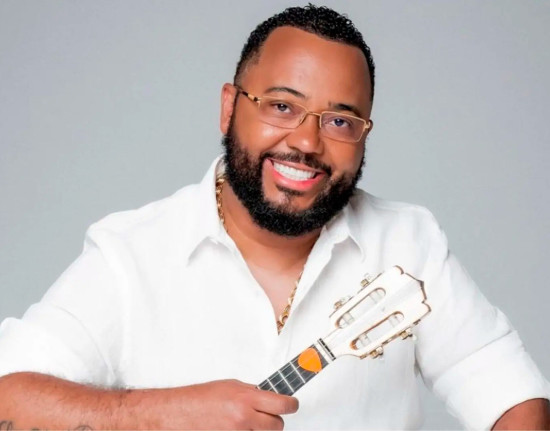 Seis&Meia Piauí fecha 2025 com show de Dudu Nobre