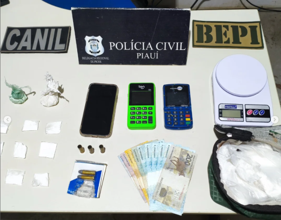 Dois homens são presos com drogas e maquininhas de cartão em Picos