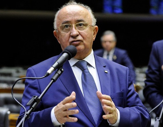 “Prego batido, ponta virada”, diz Júlio César sobre candidatura ao Senado