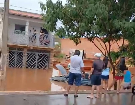 Sasc mobiliza equipes para atender famílias atingidas pelas chuvas em Picos