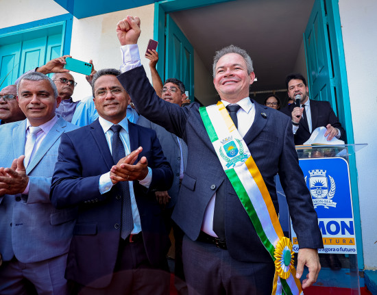 Rafael Brito é empossado como prefeito de Timon, no Maranhão