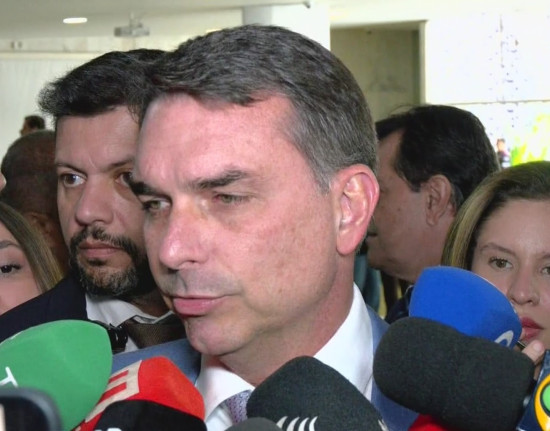 “Canal Livre” entrevista Flávio Bolsonaro, candidato à Presidência da República pelo Partido Liberal