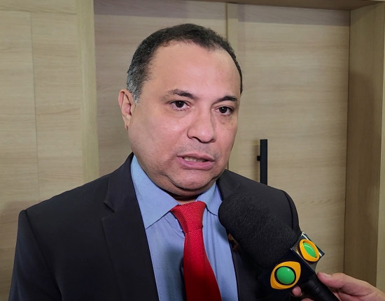 Evaldo Gomes oficializa filiação ao PT em evento na sede do partido