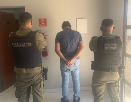 Suspeito é preso em Avelino Lopes com veículo adulterado após denúncia da PRF