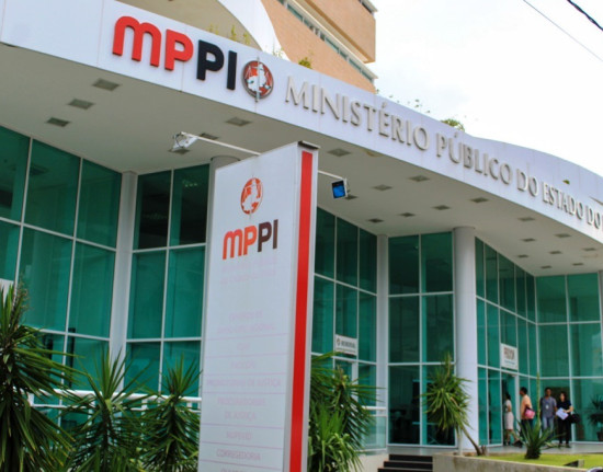 MP cobra afastamento de secretários por nepotismo no Piauí