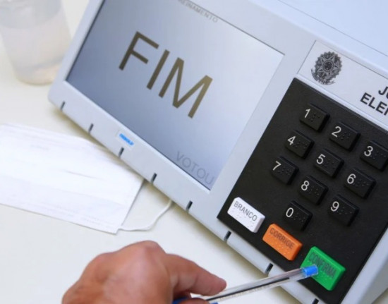 Mais de 60 mil eleitores podem ter título cancelado por irregularidades