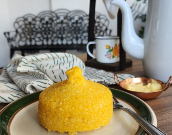 A origem e a importância do democrático cuscuz na culinária brasileira
