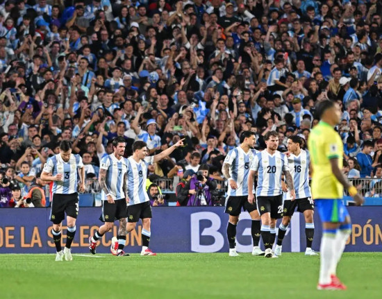 Em noite para esquecer, Brasil é goleado pela Argentina por 4 a 1