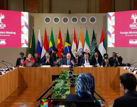 Brasil abre evento do Brics pedindo fim de guerras e de tensões