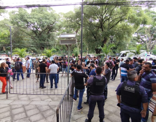 Guardas Municipais protestam por cumprimento de plano de cargos