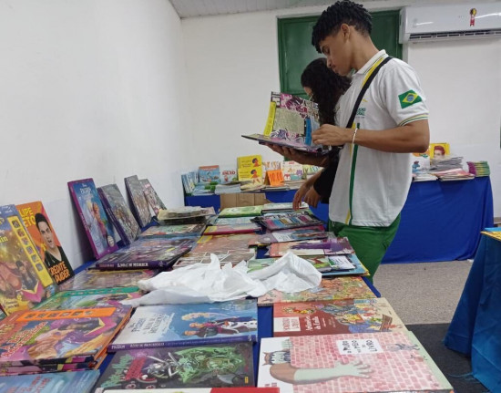 Unidade Escolar Antônio Freitas recebe 5ª Salão do Livro de José de Freitas