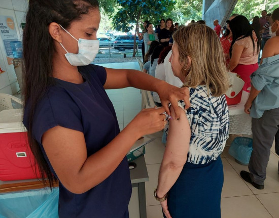 Piauí lidera campanha de vacinação contra a gripe no Nordeste
