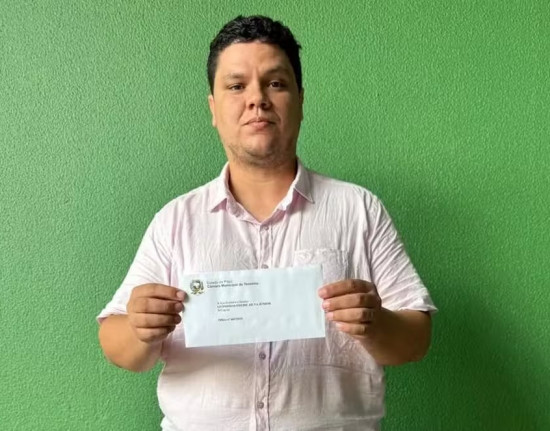 Suplente de Tatiana Medeiros toma posse como vereador de Teresina