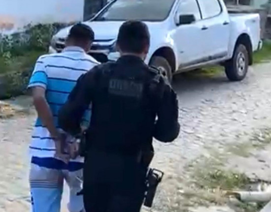 Suspeitos de envolvimento em homicídios são alvos de operação em Floriano