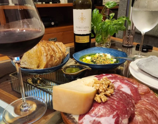 Desmistificando o vinho: Por que esperar a próxima celebração?