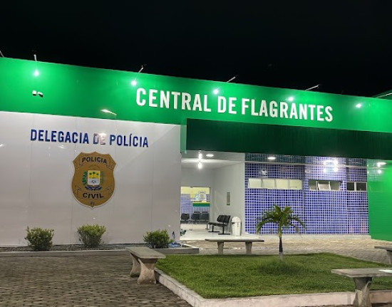 Homem é preso após tentar desarmar policial durante abordagem