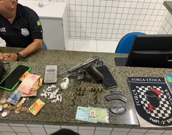 Suspeito de tráfico de drogas é preso em flagrante em Ilha Grande
