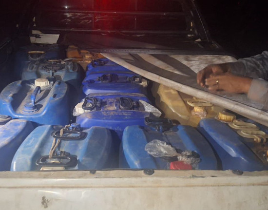 PM apreende 33 tambores de combustível e prende homem em Teresina