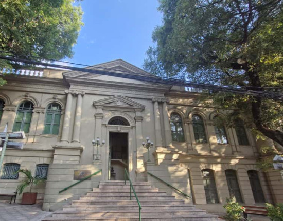 Prefeitura envia à Câmara projeto que garante piso salarial aos servidores